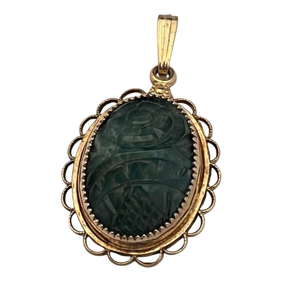 Vintage Gold Tone Pendant Green Glass Filigree Setting Mid Century  7S - Picture 6 of 7